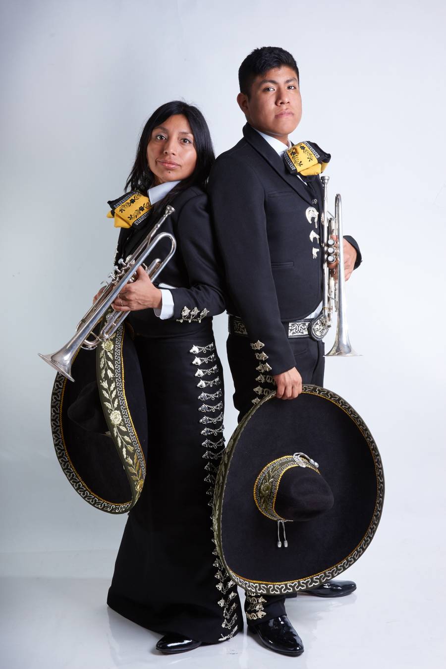 Mariachi Azteca De Flor Fernández