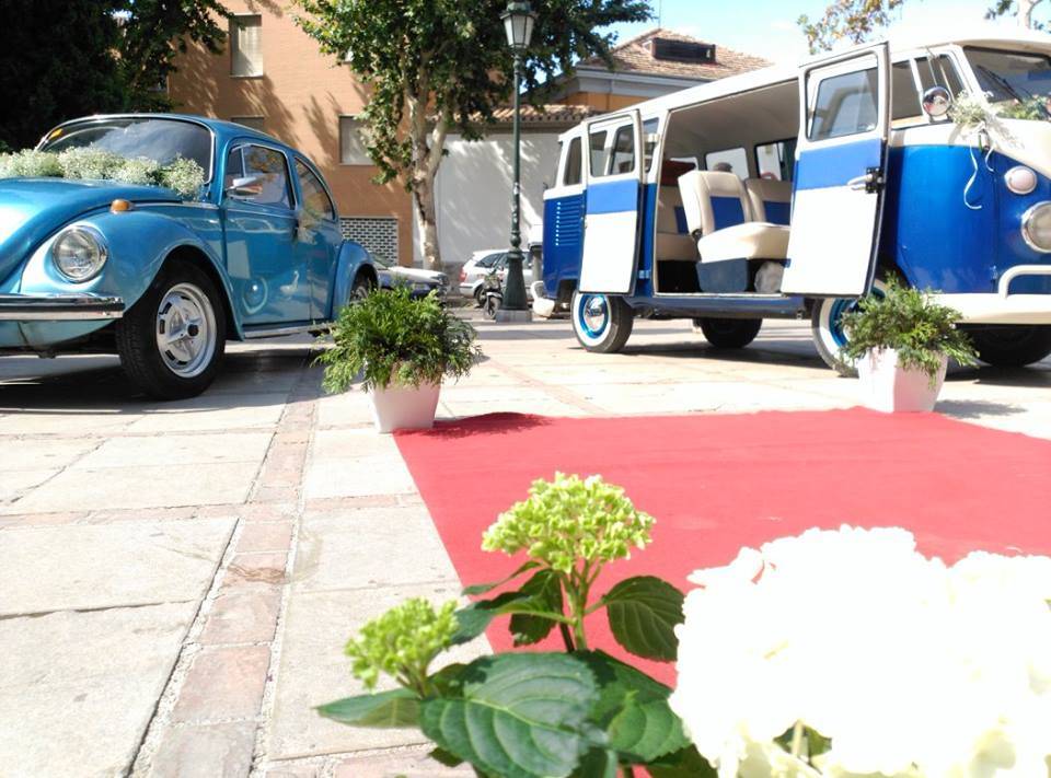 Eventoneta. Alquiler de Furgoneta, coches Escarabajo Bodas Granada. Modelos 2