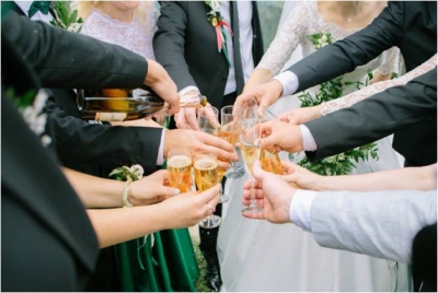 Andalucía sin barra libre y con límite de invitados en las bodas