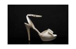 Zapatos,lencería,tocado,velo... ¿Ya lo tienes todo?