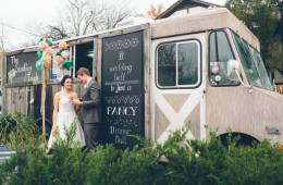 Pon un "food truck" en tu boda y dale un giro a tu banquete