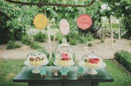 Tartas de bodas decoradas con flores naturales 