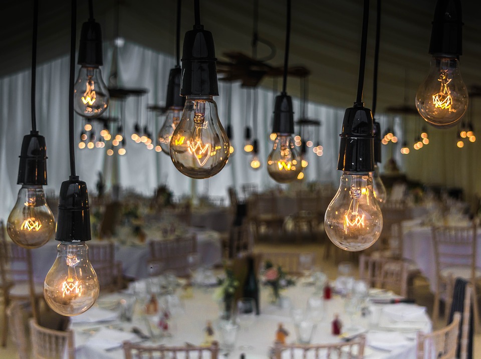 Ideas iluminación bodas noche