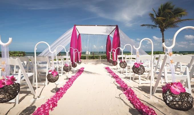 Bodas de Ensueño en el Caribe:  Descubre las Propuestas Únicas de BlueBay Hotels