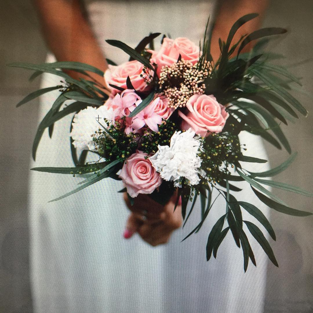 Ramo de novia de flores preservadas rojo “Carmín”