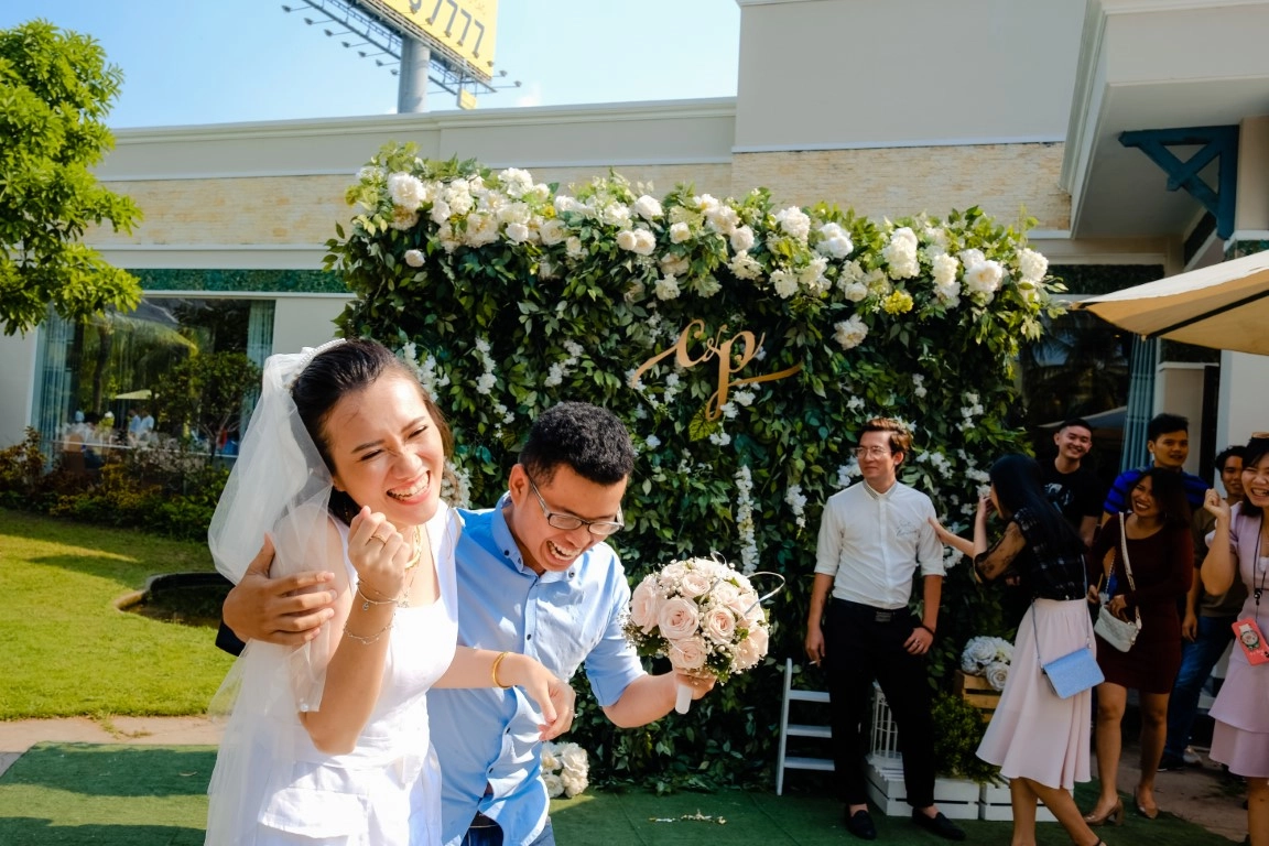 Juego original para boda de imitaciones de famosos