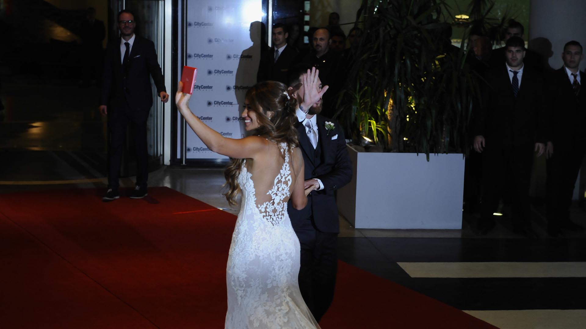 detalles del vestido de novia de antonella roccuzzo