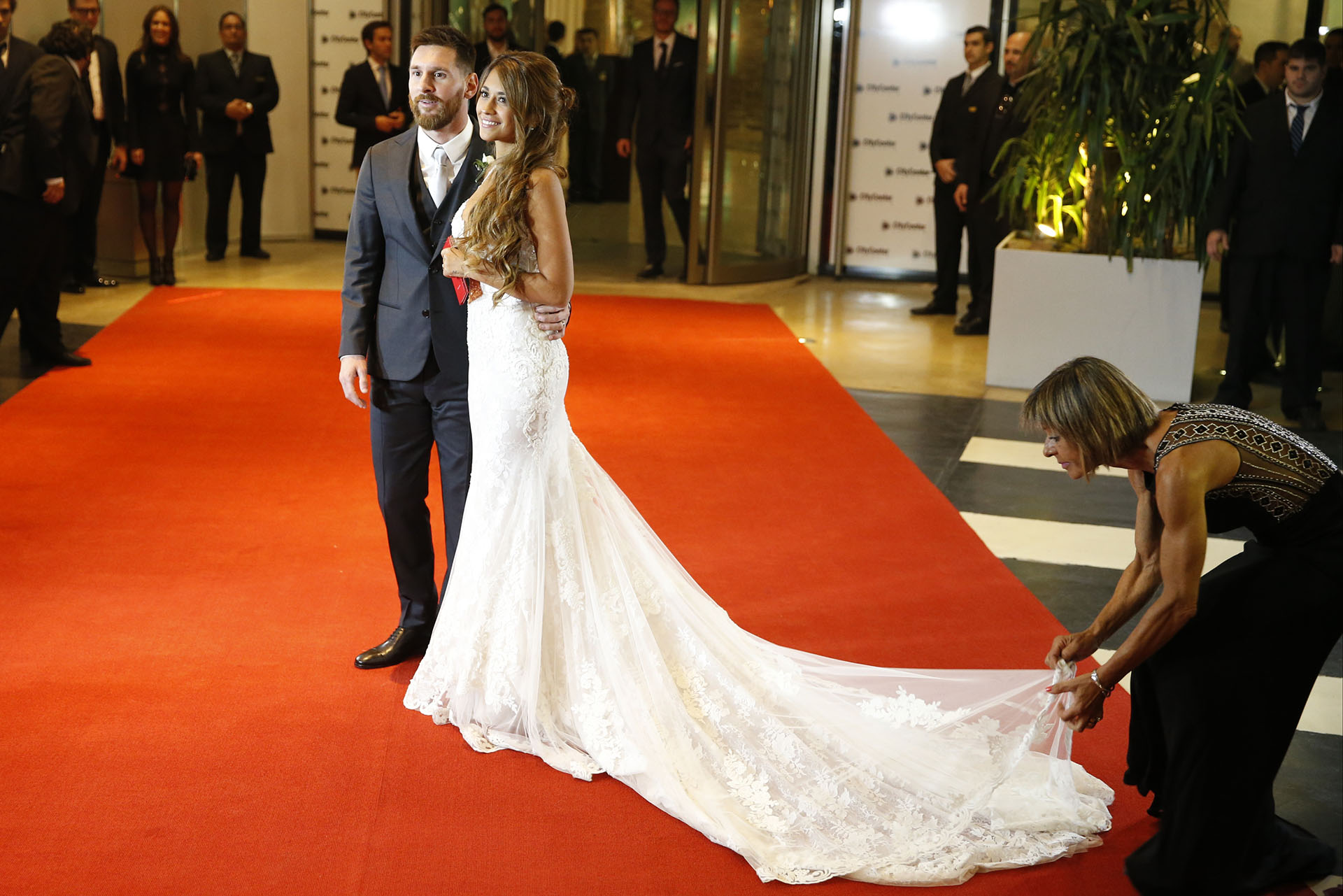 messi y antonella posado boda