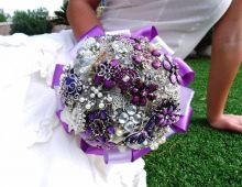 EleBrooch