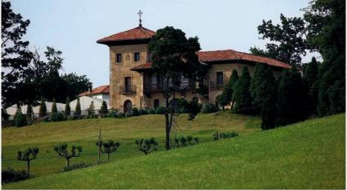 Palacio De La Riega palacio-de-la-riega