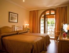 Hotel La Cueva Park
