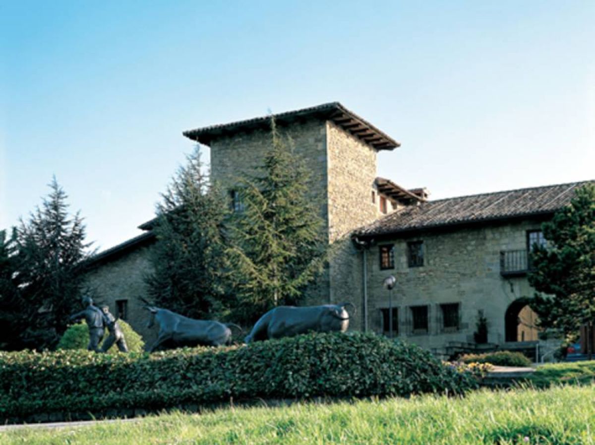Pamplona El Toro Hotel & Spa