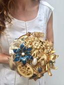 Bouquet De Novias Confeccionados Con Broches Vintage.