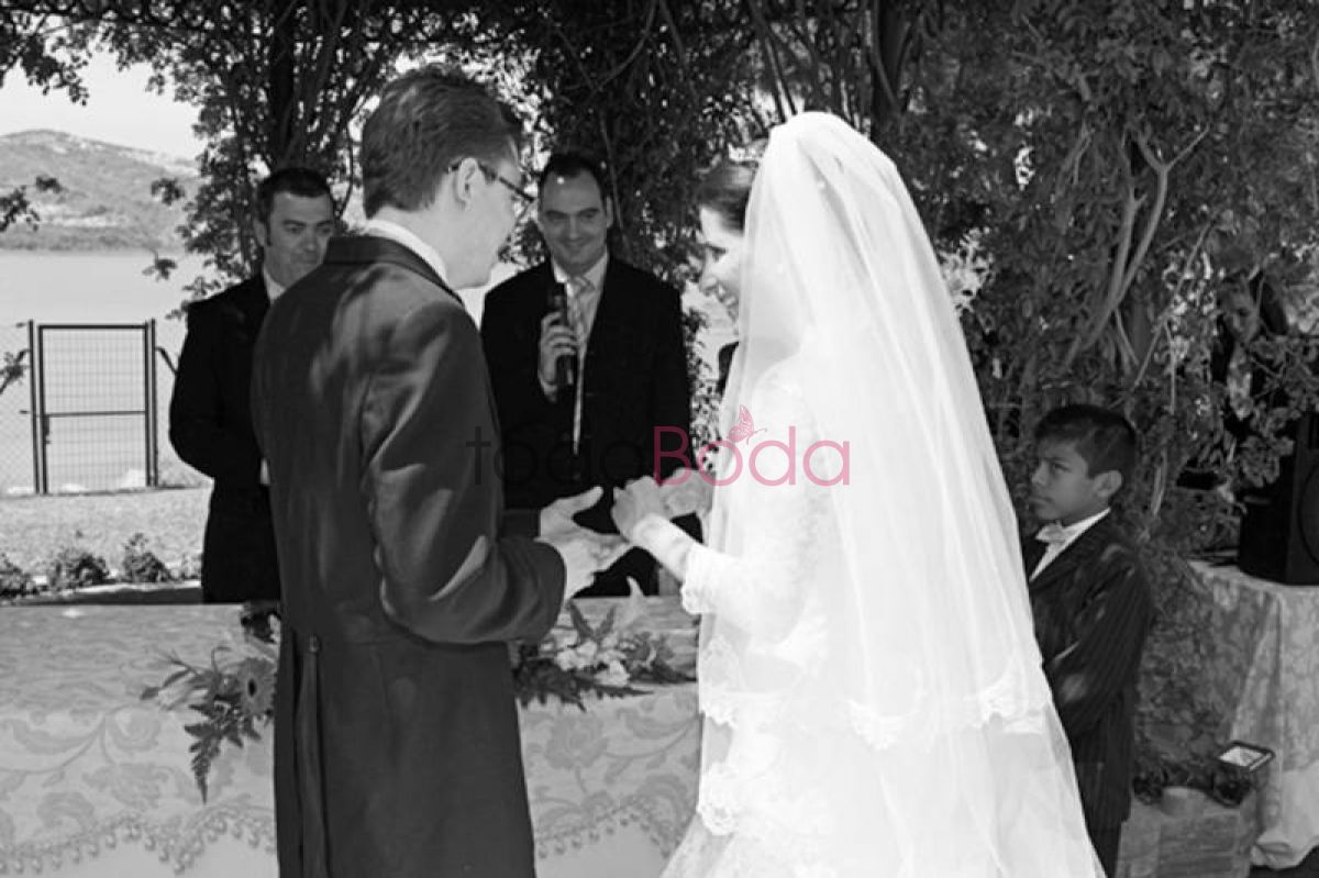 Estoy buscando una chica 007 Estoy buscando una chica 007